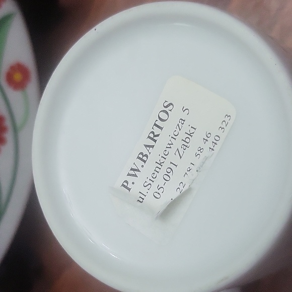 Super vibrant tea/coffee cup & saucer - Picture 3 of 3